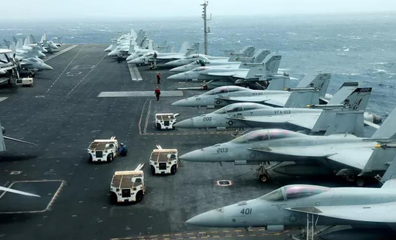 ABD 'İRAN'I CAYDIRMAK İÇİN' HÜRMÜZ BOĞAZI'NA F-16 GÖNDERİYOR
